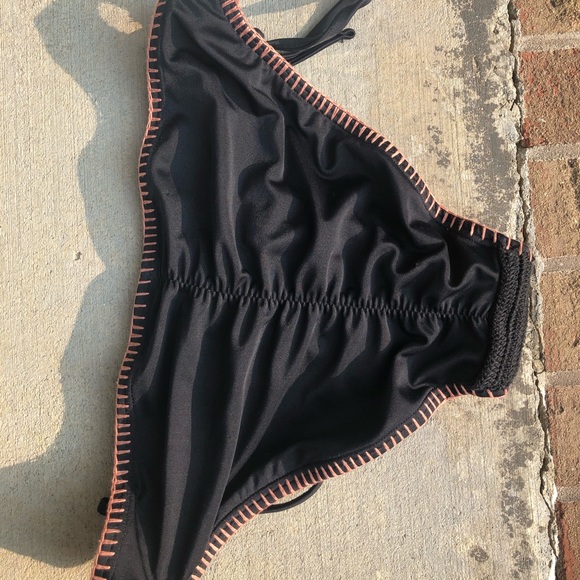 Knitted black bottoms - Picture 4 of 4